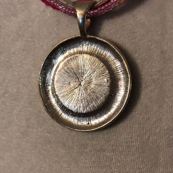 Hand Crafted Shell Look Pendant Matching E… - Picture 3 of 9